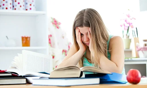 How to Hire a Professional Essay Writer Online
